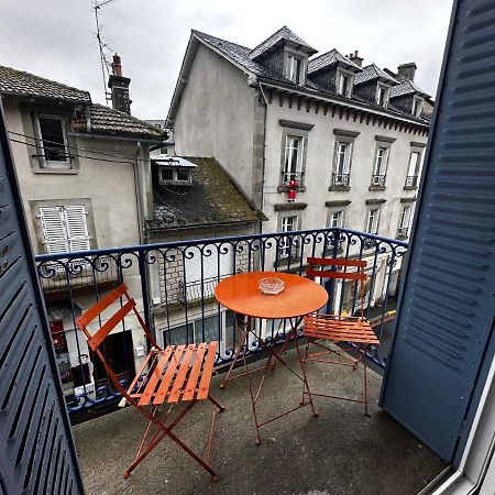 Belle Maison De Ville Au Coeur Du Village De Montagne วิค-ซูร์-แซร์ ภายนอก รูปภาพ