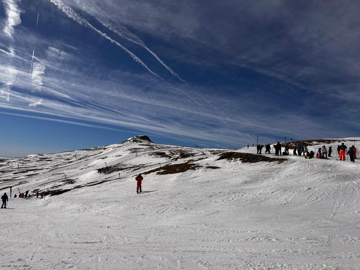 Belle Maison De Ville Au Coeur Du Village De Montagne วิค-ซูร์-แซร์ ภายนอก รูปภาพ